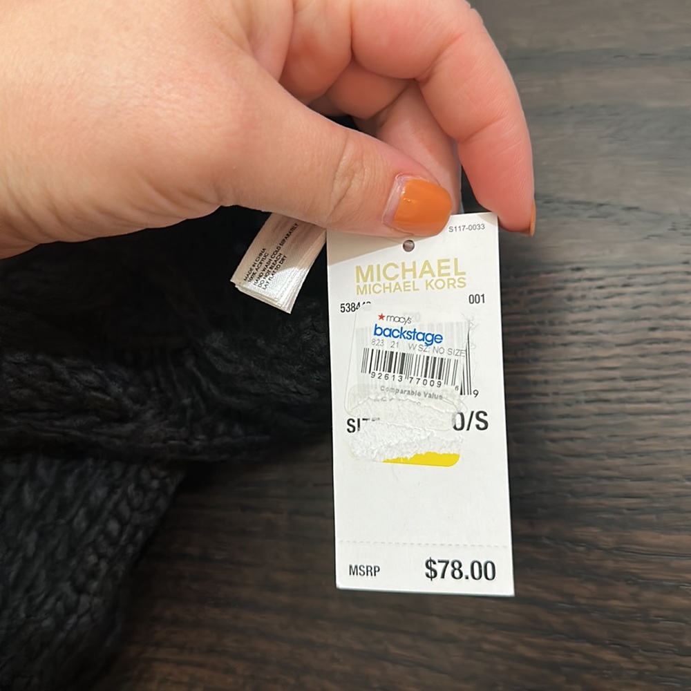 Michael Kors infinity scarf - Picture 4 of 5